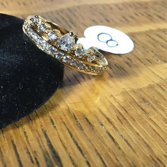 Beautiful Pave Cubic Zirconia Gold Filled Princess Tiara Ring - Size 8 - Picture 5 of 5